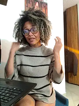 BiiancaEstradaa online show from 02-10-26, 11:31