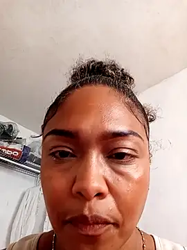 BiiancaEstradaa online show from 03-26-26, 01:49