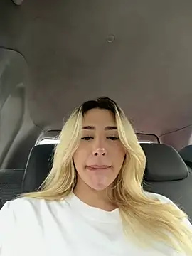 Mia sofiia21 online show from 03-12-26, 02:56