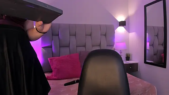 Seraphyne666 online show from 02-07-26, 06:22