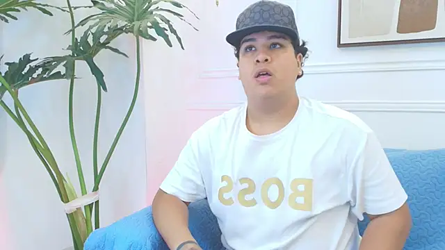 Snapshot of Naim_Bennetsex chatting on 12-17-25, 05:08 Naim Bennetsex online show from 12-17-25, 05:08