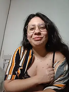 Snapshot of marmary84 chatting on 06-18-26, 03:38 marmary84 online show from 06-18-26, 03:38