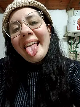 Snapshot of marmary84 chatting on 06-19-26, 04:39 marmary84 online show from 06-19-26, 04:39