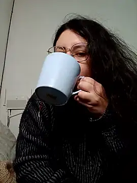 Snapshot of marmary84 chatting on 06-19-26, 06:23 marmary84 online show from 06-19-26, 06:23