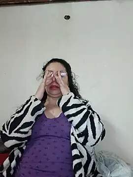 Snapshot of marmary84 chatting on 07-06-26, 04:53 marmary84 online show from 07-06-26, 04:53