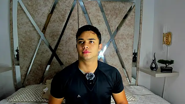 Snapshot of jayd_muscle chatting on 10-24-25, 06:43 jayd muscle online show from 10-24-25, 06:43