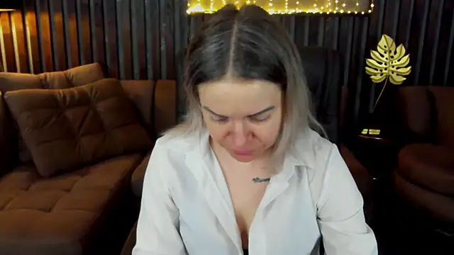 Anna Snows online show from 03-22-26, 05:22