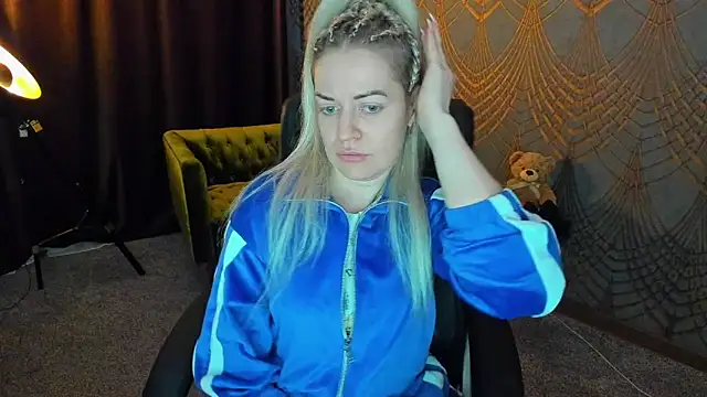Anna Snows online show from 05-04-26, 05:36