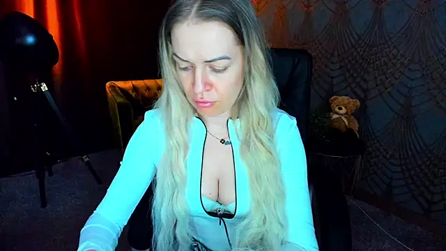 Anna Snows online show from 05-30-26, 04:59