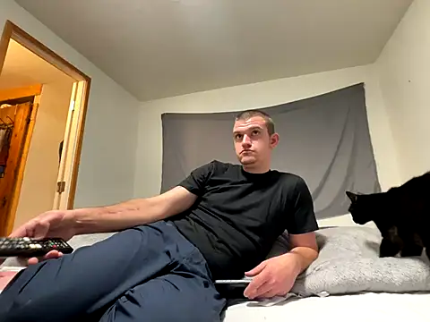 Snapshot of cumitted chatting on 12-15-25, 08:18 cumitted online show from 12-15-25, 08:18