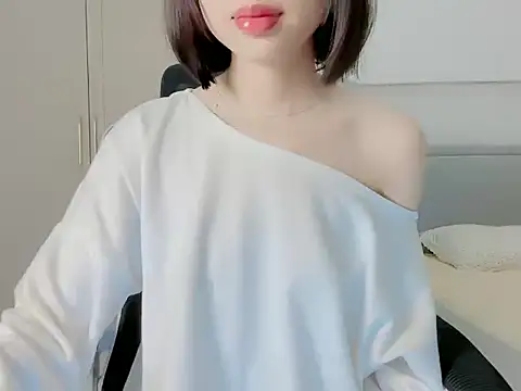 Snapshot of ggLovee chatting on 11-23-25, 10:53 ggLovee online show from 11-23-25, 10:53