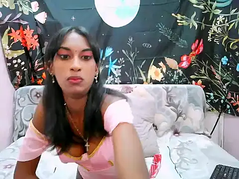 indiansunglaze4u69 online show from 07-07-26, 05:17