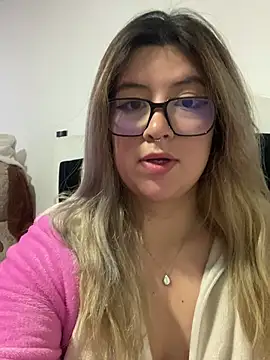 Blair Bunnyy online show from 01-18-26, 05:17