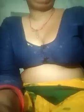 Snapshot of cut_renukadevi chatting on 09-18-25, 03:25 cut renukadevi online show from 09-18-25, 03:25