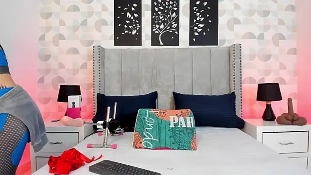 natasha moreno online show from 03-03-26, 12:22