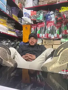 sebastiann0  online show from 01-05-26, 09:29