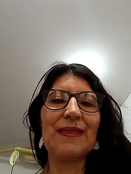 Snapshot of swity_foster chatting on 09-17-25, 12:18 swity foster online show from 09-17-25, 12:18