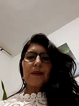 Snapshot of swity_foster chatting on 10-05-25, 08:23 swity foster online show from 10-05-25, 08:23