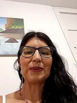 Snapshot of swity_foster chatting on 11-12-25, 01:11 swity foster online show from 11-12-25, 01:11