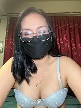 Snapshot of melyiaaa chatting on 06-08-26, 01:22 melyiaaa online show from 06-08-26, 01:22