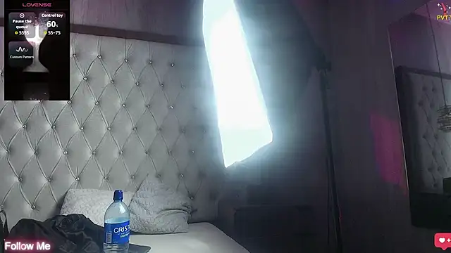  ruby manrique  online show from 07-01-26, 03:41