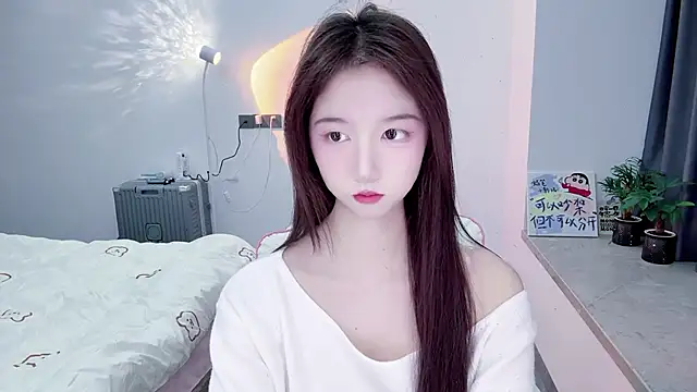 Snapshot of suger-TT chatting on 12-15-25, 12:31 suger-TT online show from 12-15-25, 12:31