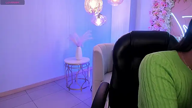 AyshelBrown online show from 10-09-25, 03:37