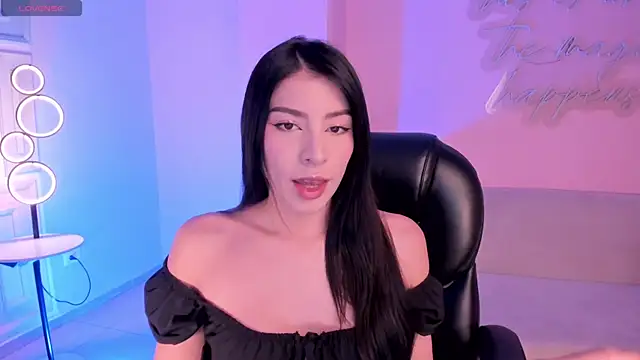 Snapshot of MaddisonTaylor1 chatting on 06-25-26, 07:51 MaddisonTaylor1 online show from 06-25-26, 07:51