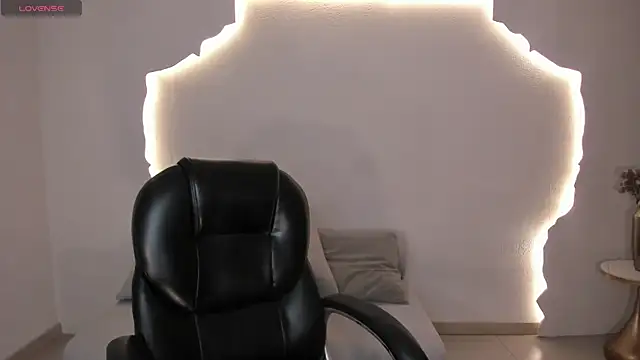 Snapshot of MaddisonTaylor1 chatting on 07-22-26, 06:00 MaddisonTaylor1 online show from 07-22-26, 06:00