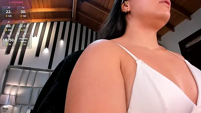 MilaColeman online show from 04-30-26, 03:13