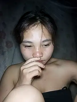 Snapshot of EllyBaby20 chatting on 09-21-25, 11:28 EllyBaby20 online show from 09-21-25, 11:28