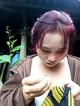 Snapshot of EllyBaby20 chatting on 10-06-25, 02:42 EllyBaby20 online show from 10-06-25, 02:42