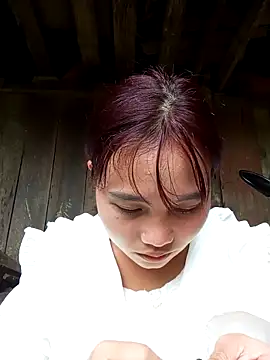 Snapshot of EllyBaby20 chatting on 10-14-25, 02:01 EllyBaby20 online show from 10-14-25, 02:01