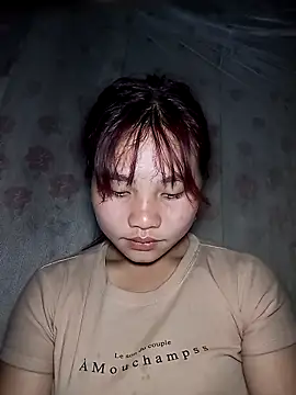 Snapshot of EllyBaby20 chatting on 10-15-25, 09:48 EllyBaby20 online show from 10-15-25, 09:48