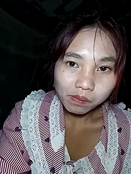 Snapshot of EllyBaby20 chatting on 11-04-25, 04:00 EllyBaby20 online show from 11-04-25, 04:00