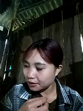 Snapshot of EllyBaby20 chatting on 11-18-25, 02:17 EllyBaby20 online show from 11-18-25, 02:17