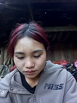 Snapshot of EllyBaby20 chatting on 11-28-25, 01:19 EllyBaby20 online show from 11-28-25, 01:19