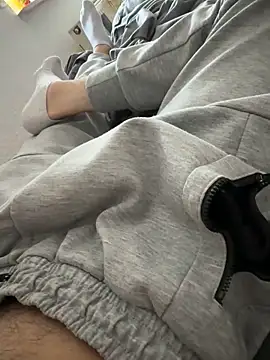 Snapshot of Dicksxd chatting on 10-08-25, 10:13 Dicksxd online show from 10-08-25, 10:13