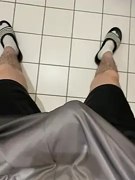 Snapshot of Dicksxd chatting on 02-12-26, 03:51 Dicksxd online show from 02-12-26, 03:51