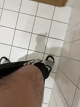 Snapshot of Dicksxd chatting on 02-28-26, 05:30 Dicksxd online show from 02-28-26, 05:30