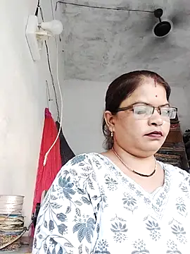 Snapshot of Bhavna_hot chatting on 10-04-25, 11:41 Bhavna hot online show from 10-04-25, 11:41