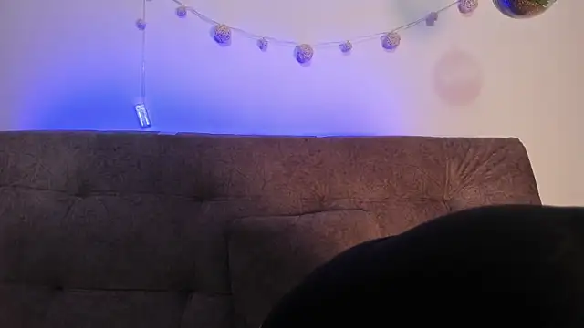 katalella brown1 online show from 09-24-25, 12:08