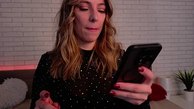 Snapshot of evafolver chatting on 02-10-26, 11:14 evafolver online show from 02-10-26, 11:14