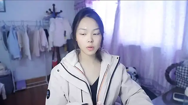 Snapshot of yao-yao_ chatting on 11-27-25, 06:26 yao-yao online show from 11-27-25, 06:26