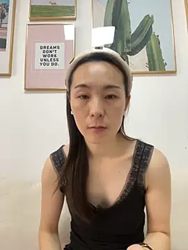 Snapshot of manmanyu520 chatting on 11-23-25, 02:11 manmanyu520 online show from 11-23-25, 02:11