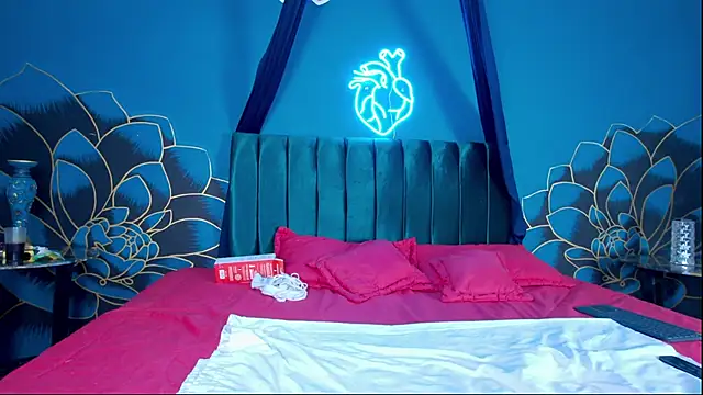 Maylu Fox online show from 10-02-25, 12:34