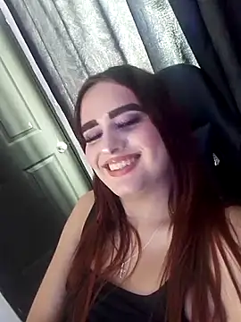 Maylu Fox online show from 10-06-25, 03:42