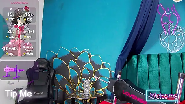 Maylu Fox online show from 11-19-25, 12:38