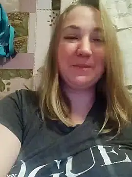 Kiss Eva online show from 01-06-25, 03:19