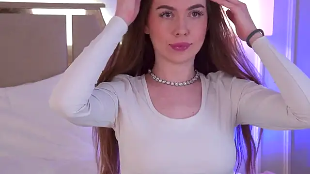 Snapshot of AshleyEvance chatting on 11-25-25, 04:01 AshleyEvance online show from 11-25-25, 04:01